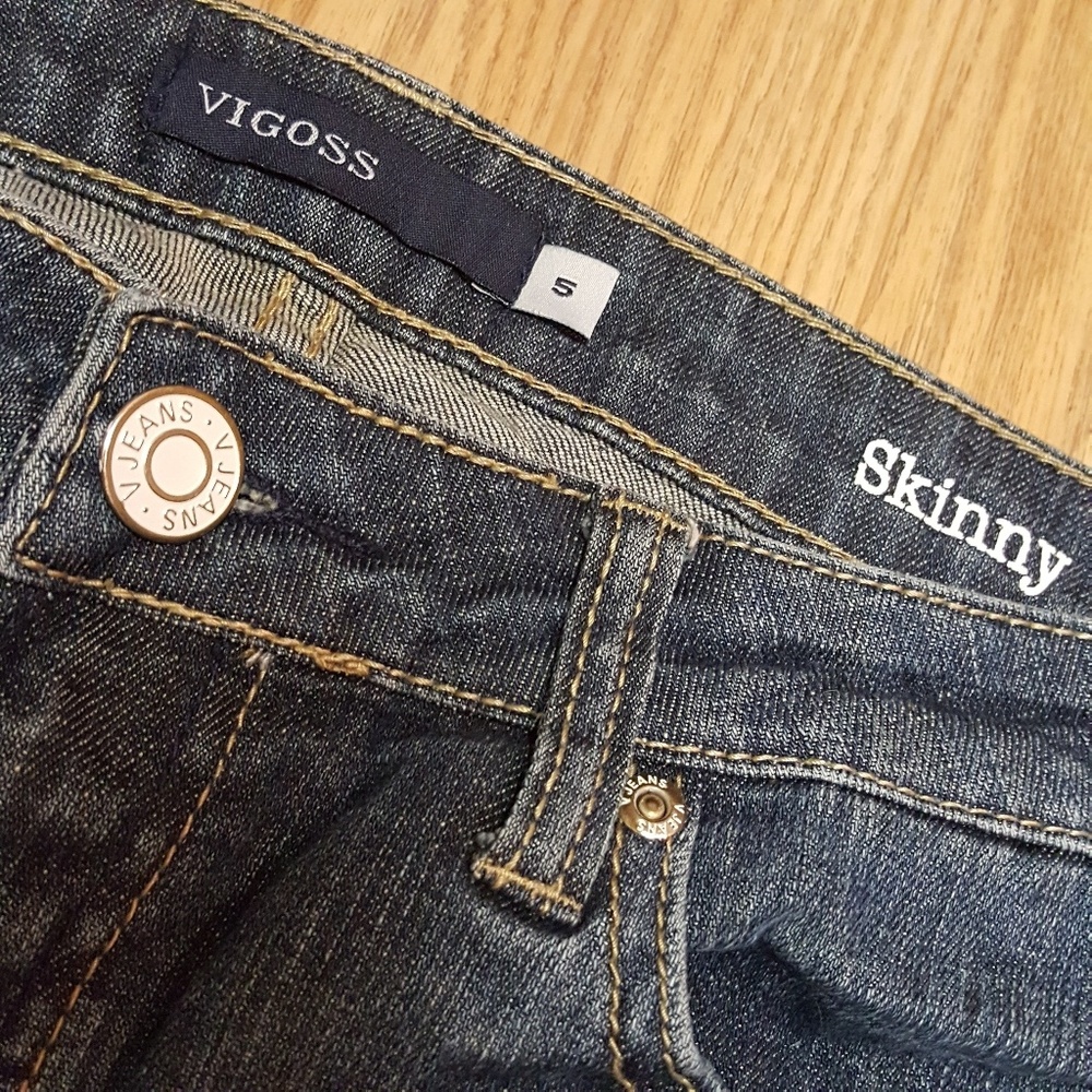 Size 5 VIGOSS skinny jeans